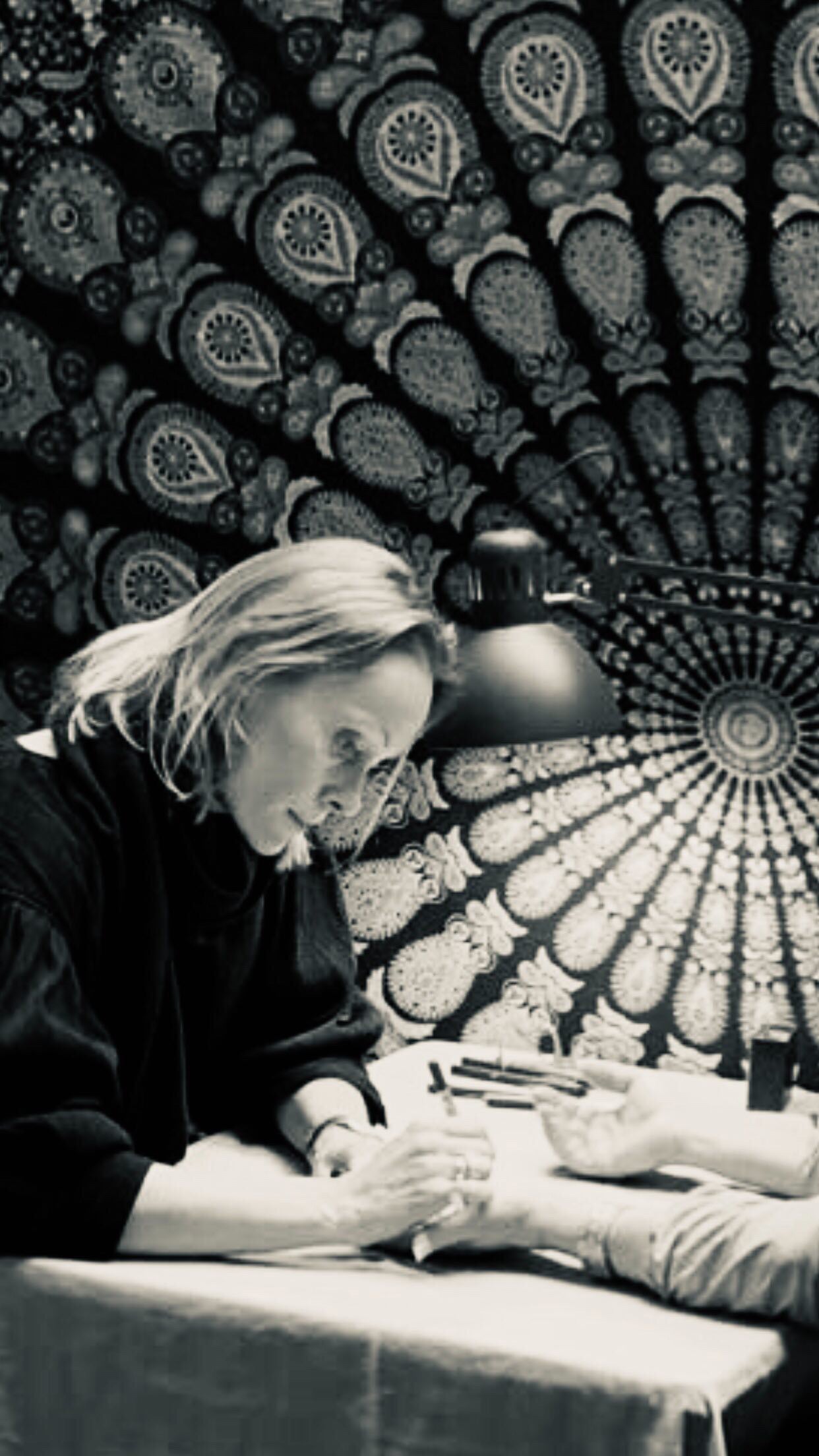 Psychic Hand Workshop with Kristine Velschow.